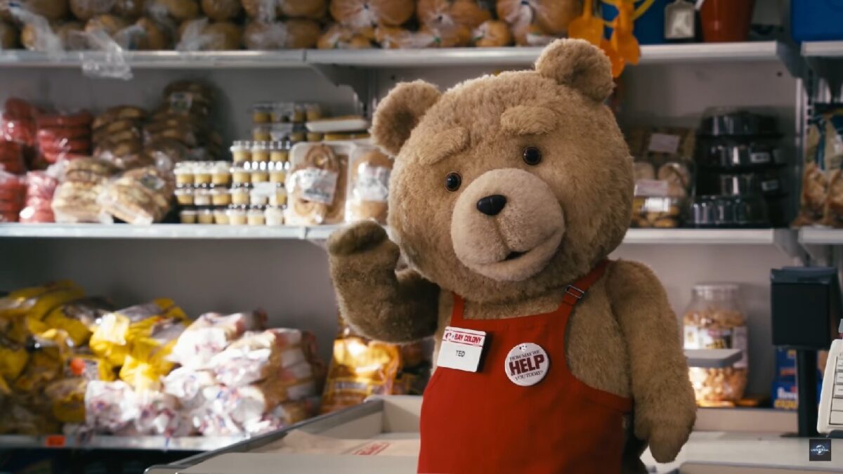 Ted, l’orso irriverente dei film, diventa una serie tv creata da Seth MacFarlane de I Griffin