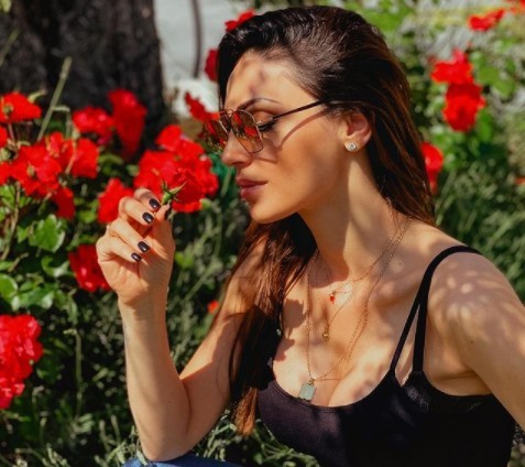 Anna Tatangelo: “Scene da un matrimonio? Programma totalmente diverso da quello di Barbara d’Urso”