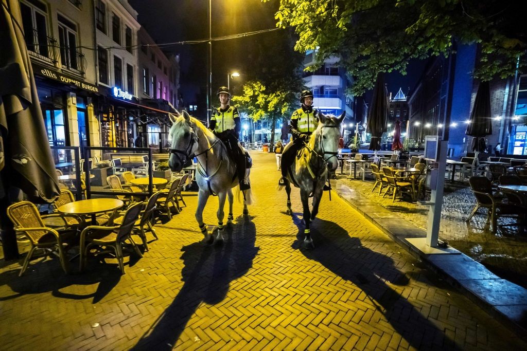 Paesi Bassi, circa 1000 contagi dopo il Verknipt Festival all’aperto a Utrecht? Ecco cosa è successo e le reazioni