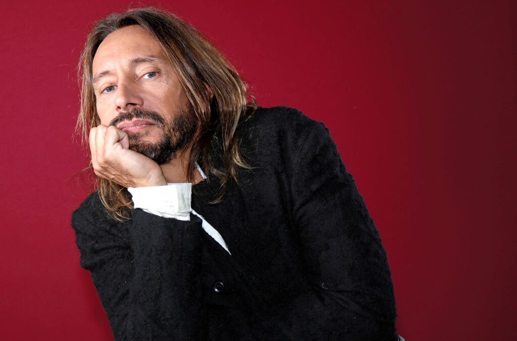 We could be dancing, Bob Sinclar e Molly Hammar “nel sogno” di incontrarsi sulla pista da ballo (video)
