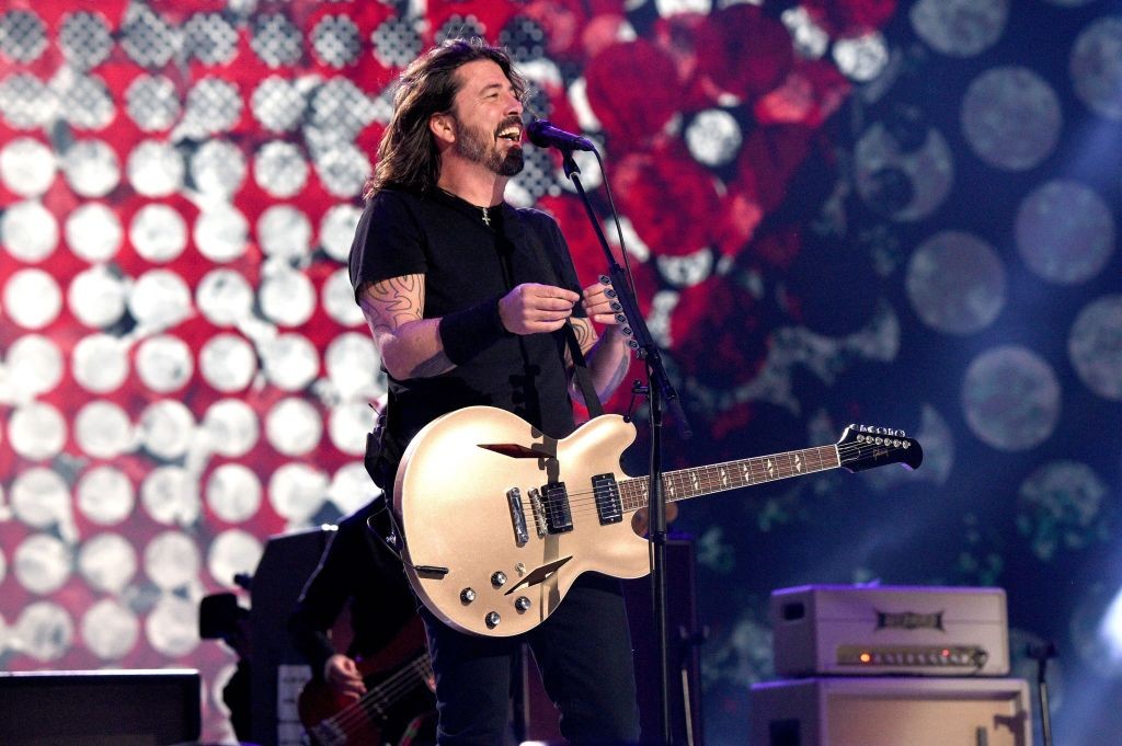 Foo Fighters, il live a Los Angeles posticipato: un membro del team è risultato positivo al Covid-19