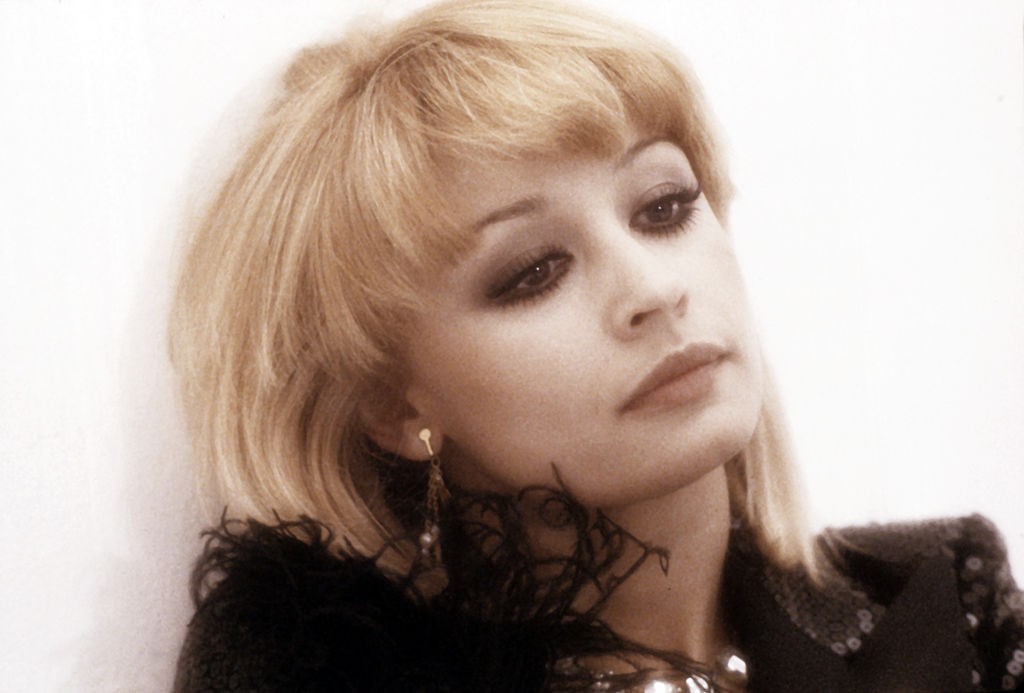 Raffaella Carrà, da “Rumore” a “Tuca Tuca”, le canzoni più famose (con quel gioiello di “E salutala per me”)