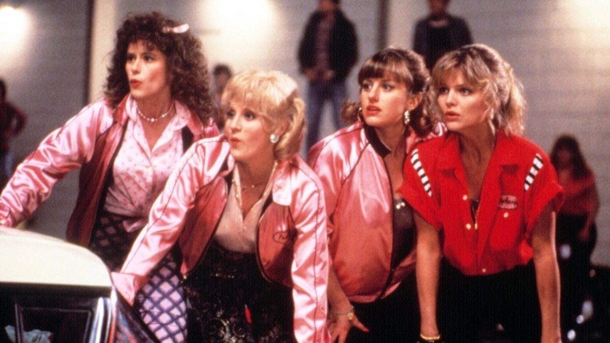 Anche Grease cede al fascino delle serie tv: ecco Rise of the Pink Ladies, il prequel per Paramount+