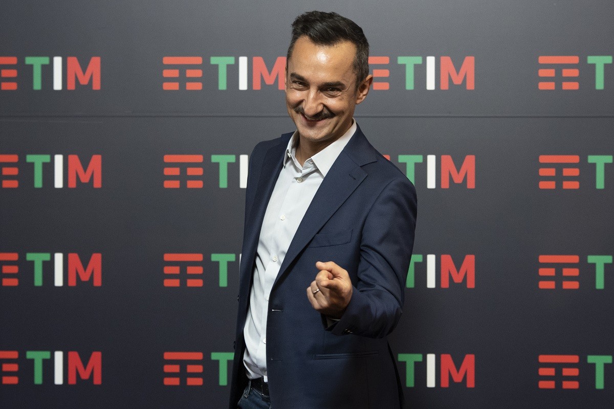 Tv8, casting in corso per il game di Nicola Savino