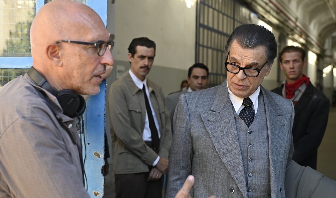 Arnoldo Mondadori, una docu-fiction con Michele Placido per il pioniere della industria editoriale italiana