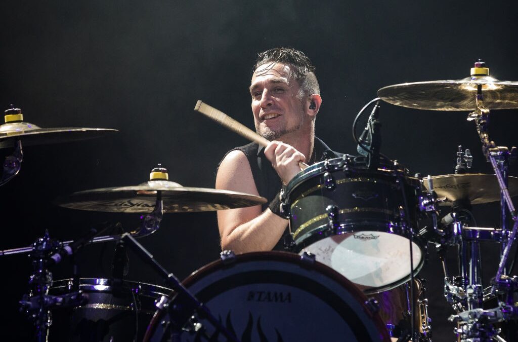 Offspring, il batterista Pete Parada fuori dalla band perché non vuole vaccinarsi contro il Covid