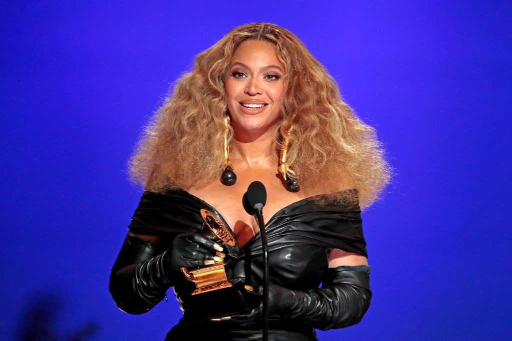 Beyoncé conferma: “Sta arrivando nuova musica…”