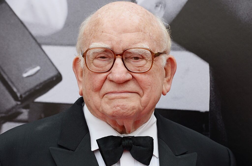 Ed Asner è morto: Lou Grant il suo ruolo più popolare in tv