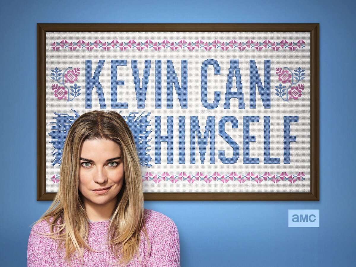 Kevin Can F*** Himself, sit-com e black comedy per un’esperienza tv tutta nuova: recensione e trama
