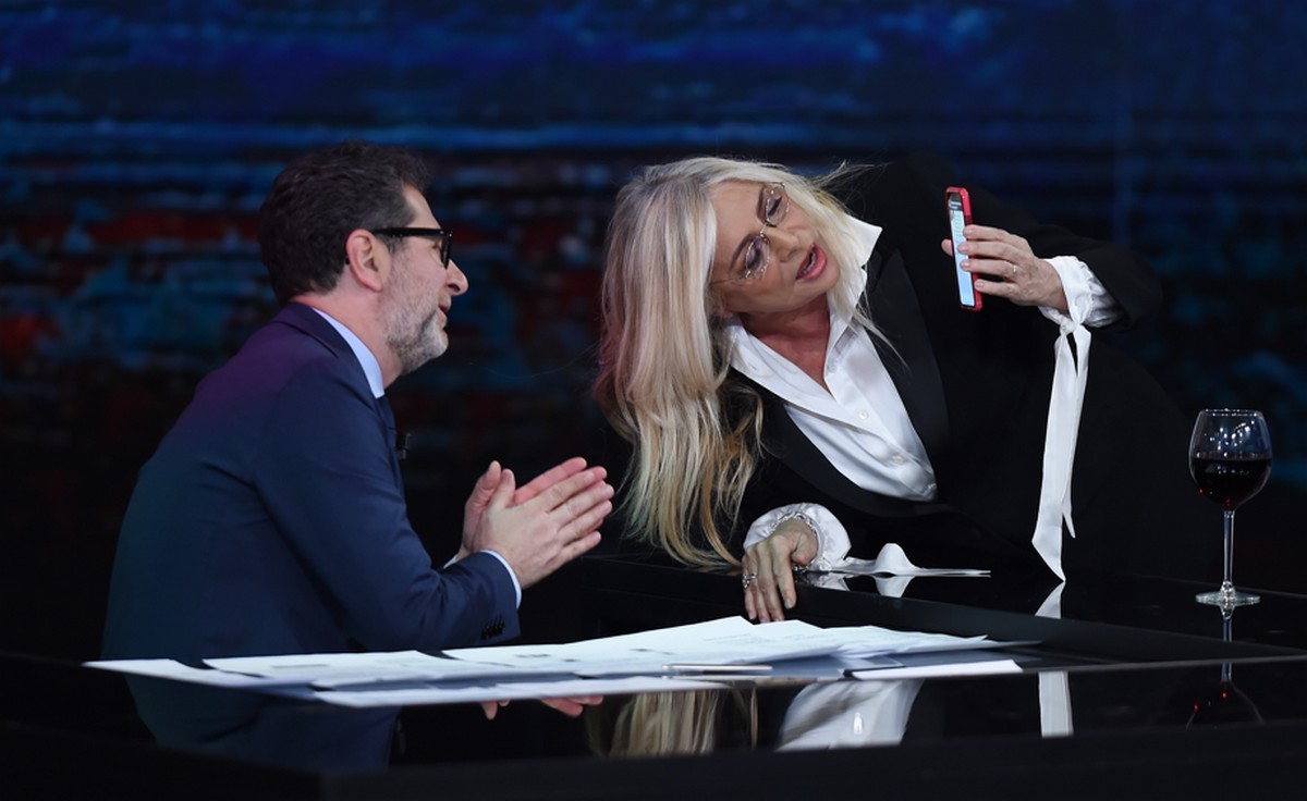 Mara Venier, insegnaci ad usare Instagram