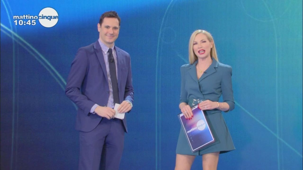 Mattino Cinque: diretta, puntate, conduttori, contatti