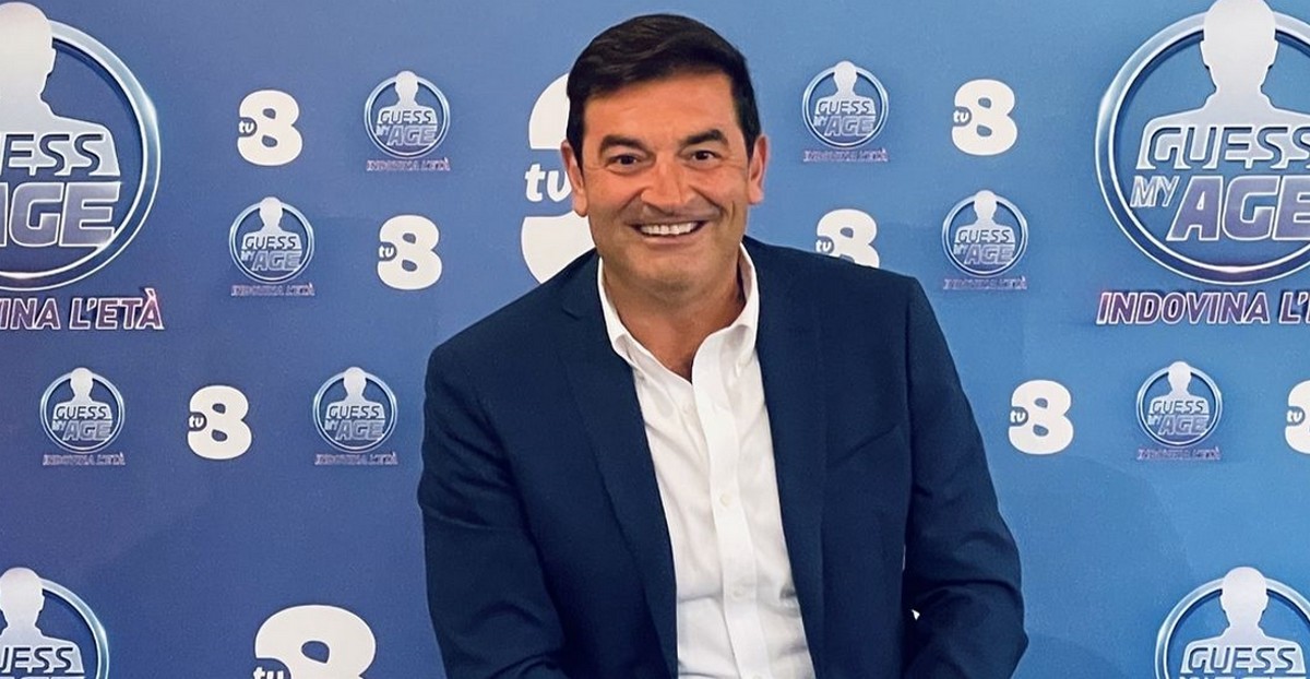 Max Giusti, in arrivo un nuovo varietà di prime time su Rai2 (Retroscena TvBlog)