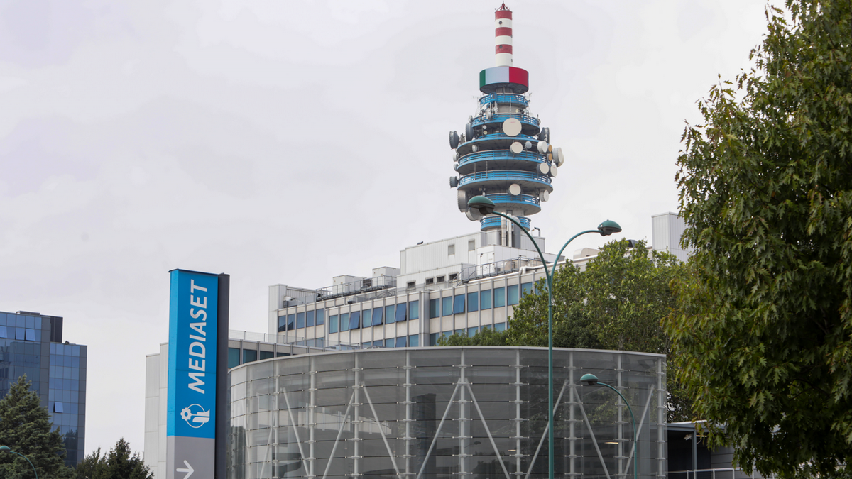 Mediaset, sul tavolo la questione risparmi per la prossima stagione televisiva