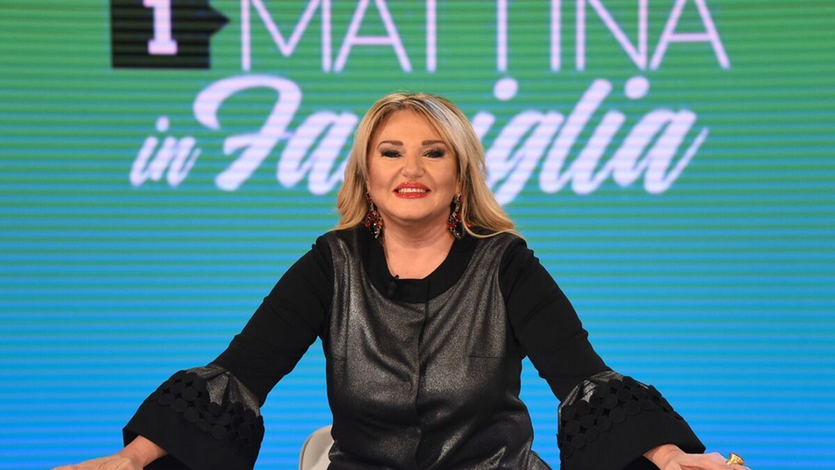 La cosa più bella della tv dell’estate 2021? La saga del cellulare, con Tiberio Timperi e Monica Setta