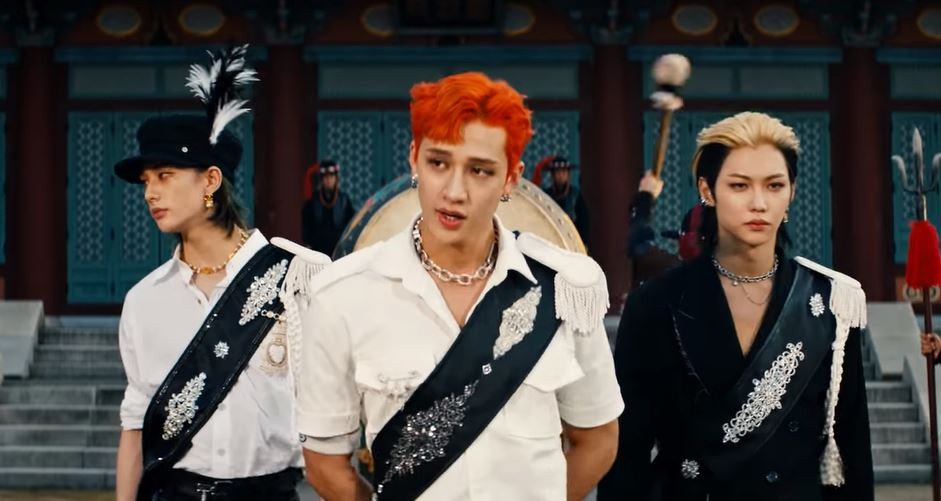 Thunderous, Stray Kids: ascolta il nuovo singolo e guarda il video (significato e traduzione)