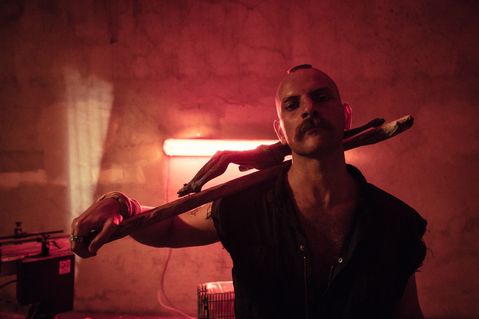 Mondocane: foto e poster del film con Alessandro Borghi
