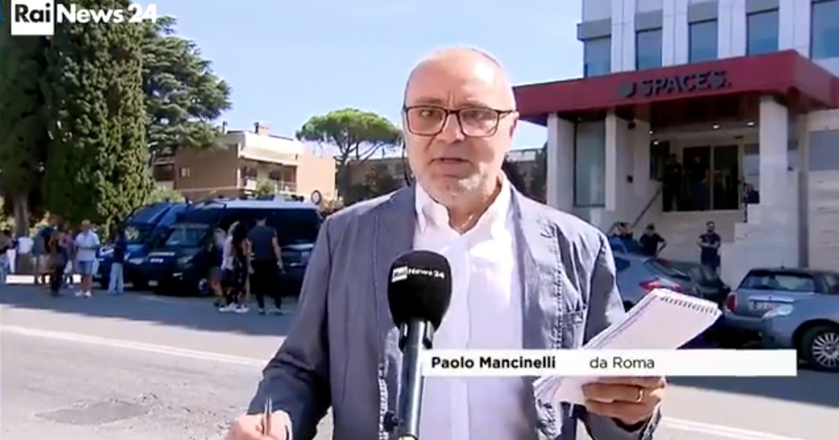 Inviato Rai News 24 si blocca durante un collegamento e diventa il caso social