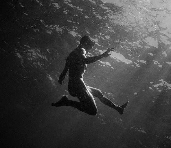 Mezz’ora di sole, Blanco: ascolta la canzone, inno alla libertà (testo e audio)