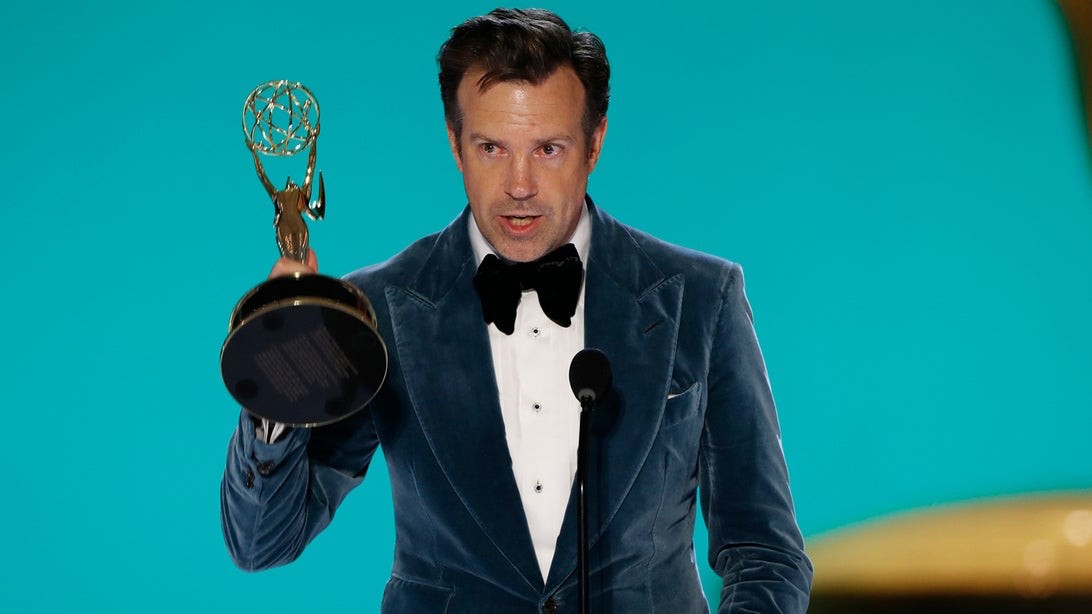 Emmy Awards 2021, i vincitori: la notte di The Crown, Ted Lasso e Mare of Easttown