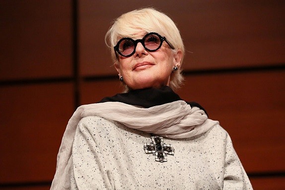 Seat Music Awards 2021, Loretta Goggi omaggiata per i 40 anni di Maledetta primavera