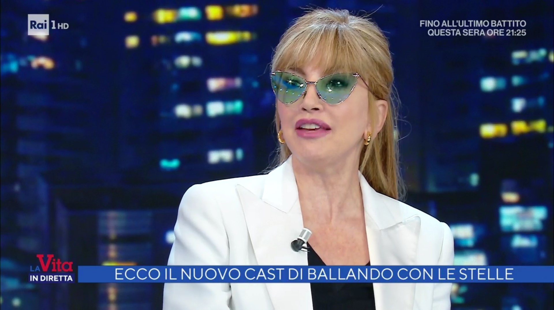 Ballando con le Stelle, Milly Carlucci: “Altro che super budget: abbiamo subito un taglio del 15%”