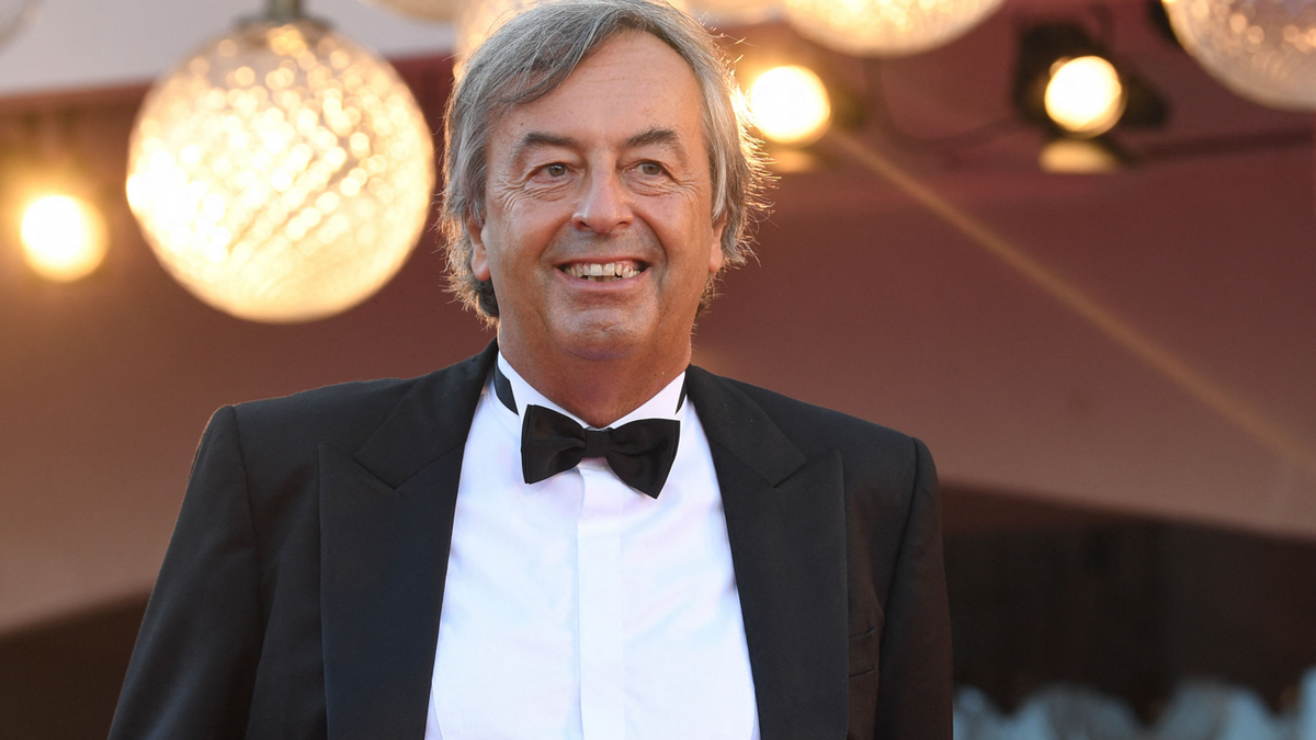 Virologi in tv? “Solo se autorizzati”