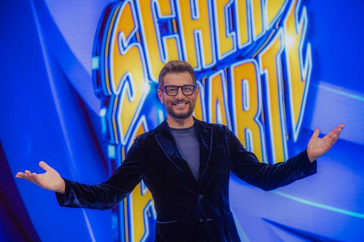 Scherzi a parte, ecco quando parte la nuova serie su Canale 5 con Enrico Papi (Anteprima TvBlog)