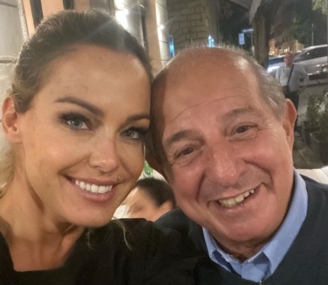 Sonia Bruganelli posta una foto con Giancarlo Magalli: la reazione di Adriana Volpe