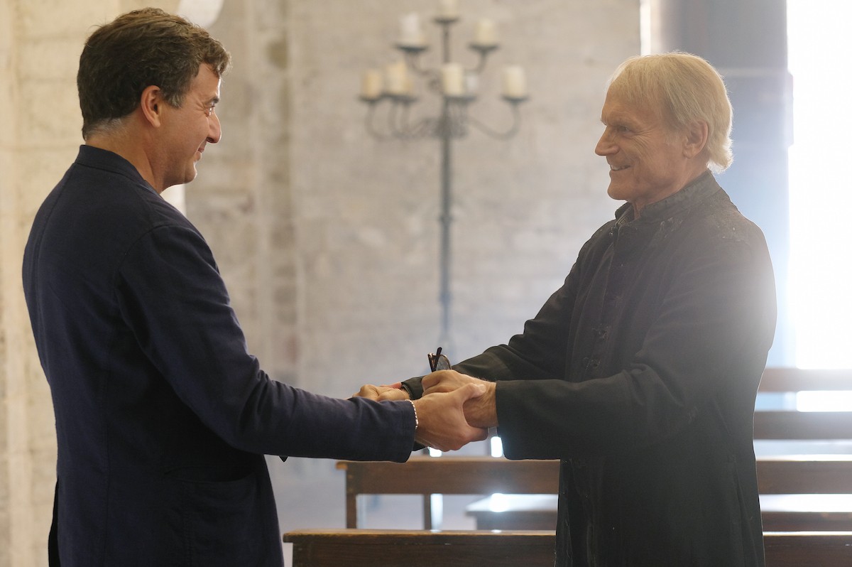 Ascolti tv giovedì 16 giugno 2022: Don Matteo supera (ancora) Scherzi a parte