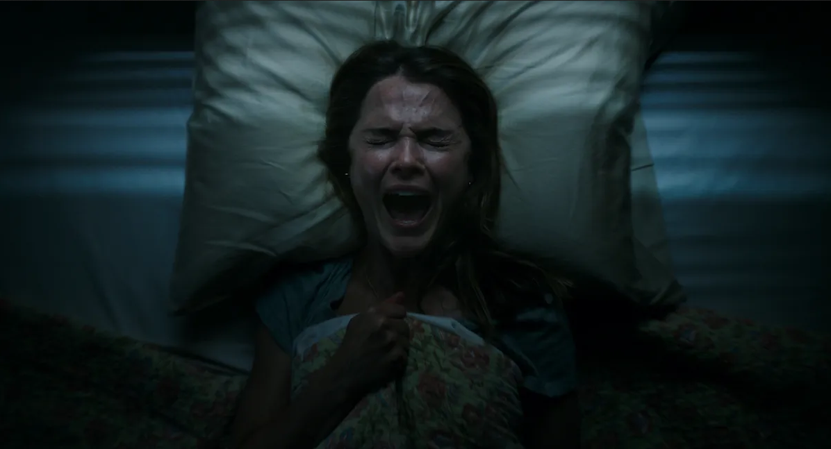 Antlers: foto e poster del film horror prodotto da Guillermo del Toro