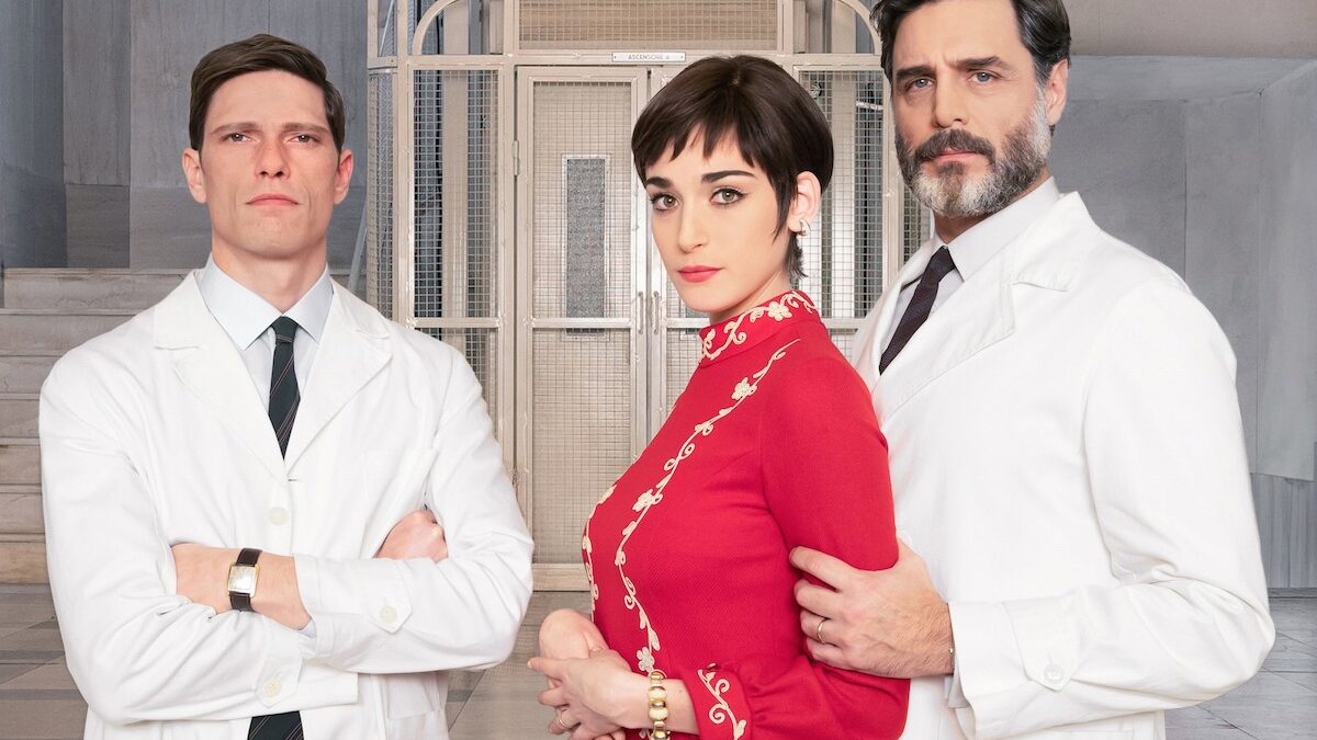 In alto i… Cuori: il medical drama di Raiuno torna negli anni ’60 ma solo per trovare la sua originalità