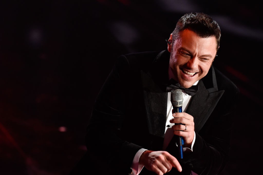 Tiziano Ferro e il ricordo dell’infanzia che rivive su Instagram: “Di quel giorno ricordo…”