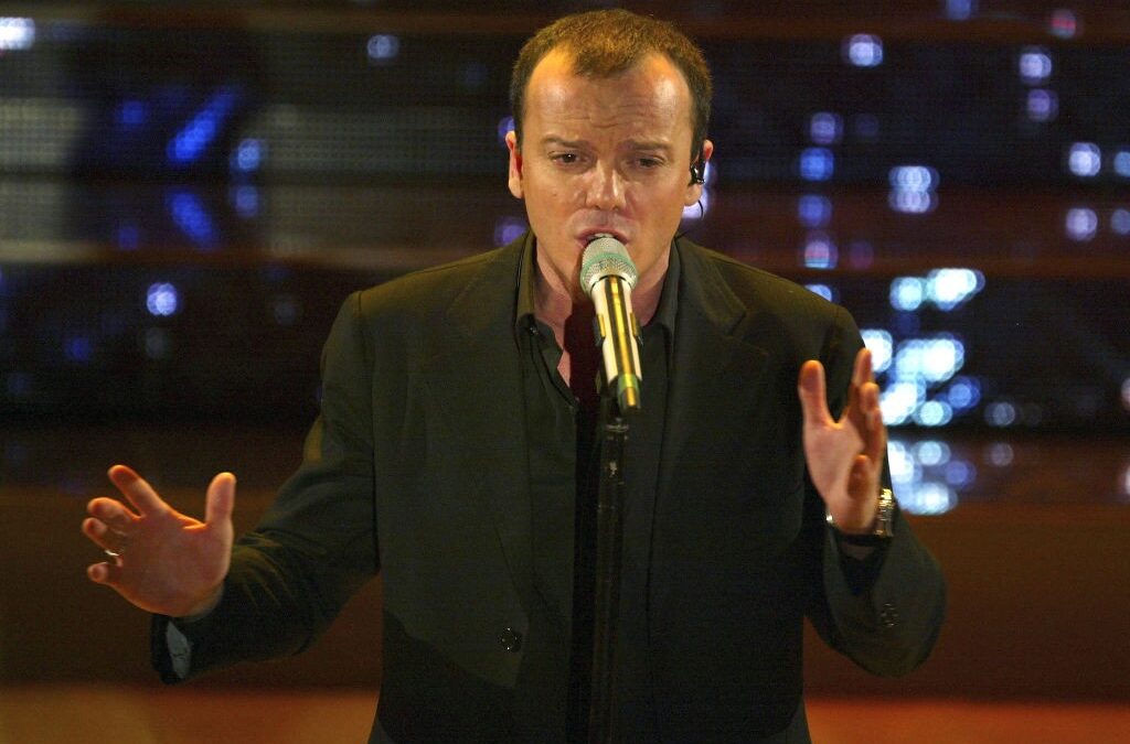 L’amore che non c’è, Gigi D’Alessio: testo e audio della canzone