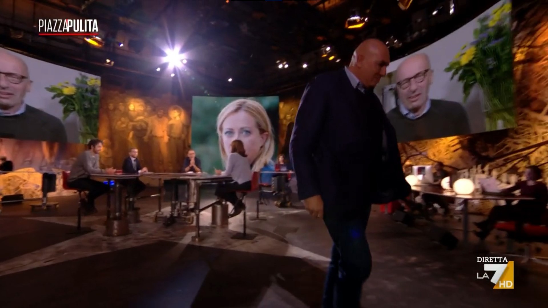 Piazzapulita, Guido Crosetto lascia lo studio: “Ho sbagliato io a venire per fare la foglia di fico”