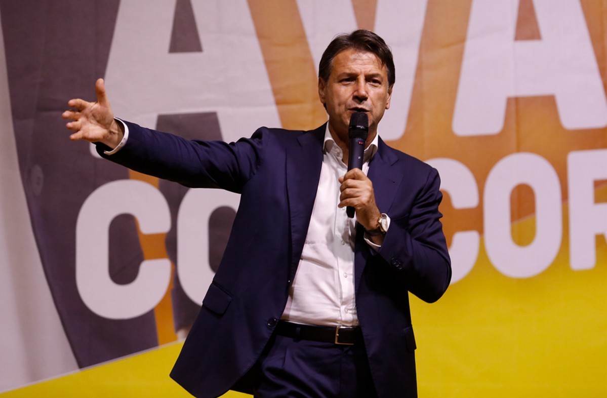Movimento 5 Stelle, nel Tg potranno parlare solo in cinque (più Giuseppe Conte)