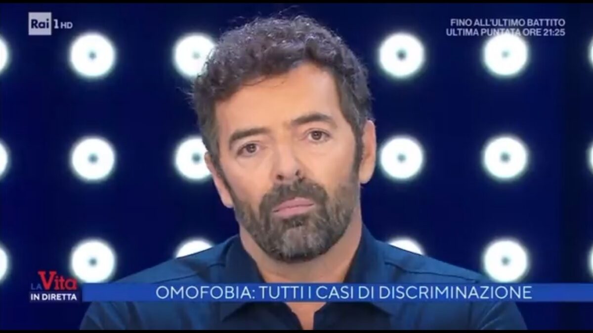 Alberto Matano, il delicato coming out a La vita in diretta: “Ho provato l’omofobia sulla mia pelle” (VIDEO)