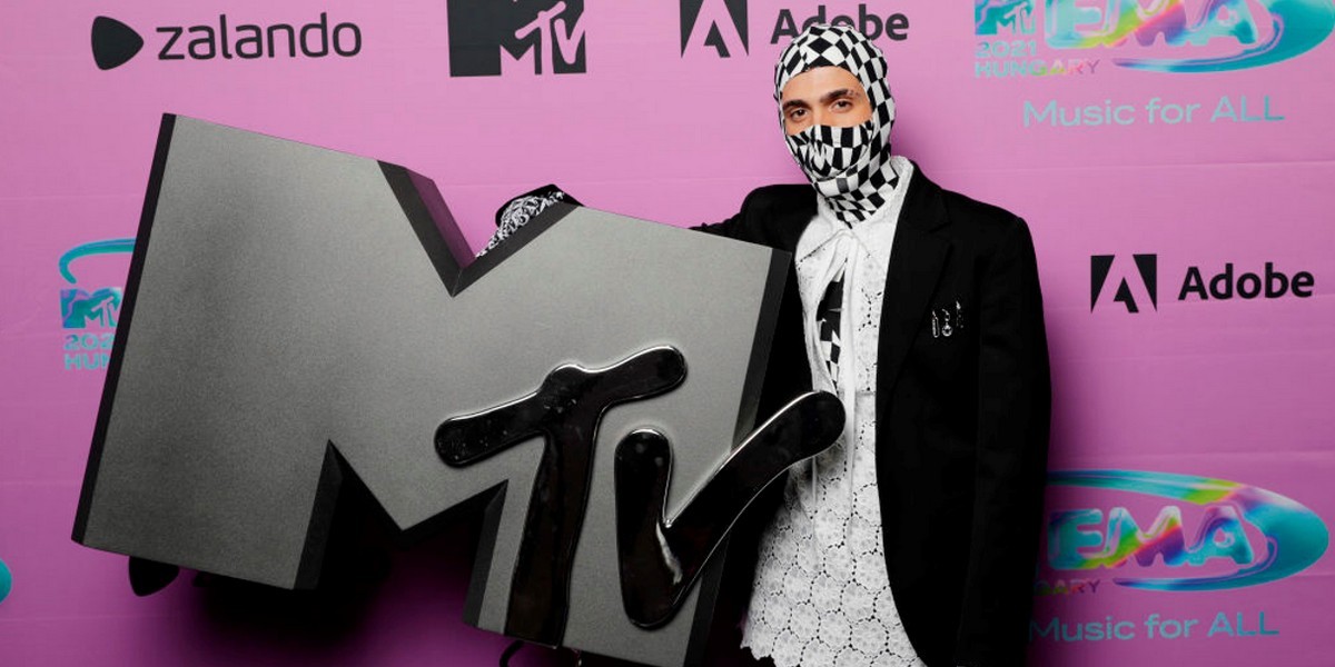 Aka7even ha vinto come Best Italian Act agli MTV Europe Music Awards 2021