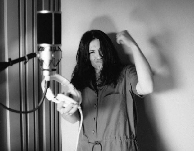 Anche fragile, Elisa: ascolta la canzone (testo, significato e video)