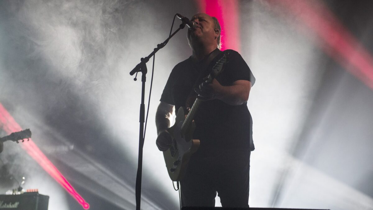Gigantic, Pixies: ascolta la canzone (testo e traduzione)