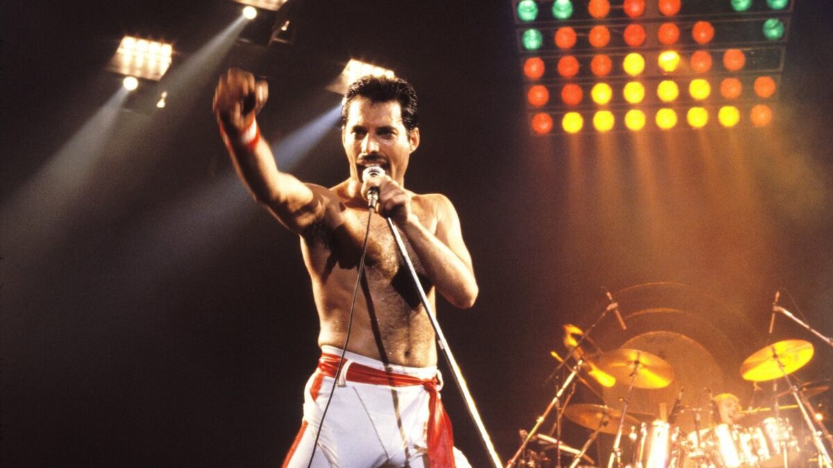 Somebody to love, Queen: ascolta la canzone (testo e significato)