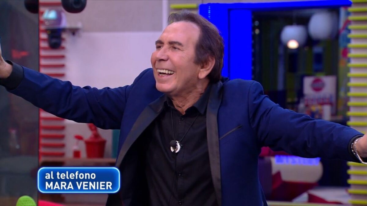 GF Vip 6, Mara Venier al telefono: “Se mi danno il permesso in Rai vengo!” (VIDEO)