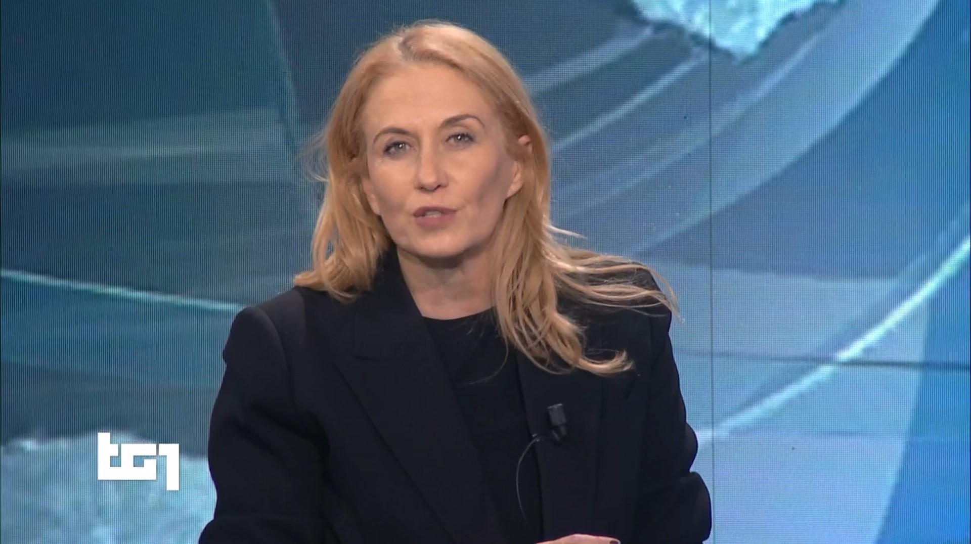 Monica Maggioni si insedia al Tg1: “È un ritorno a casa. Fare il Tg1 è una grandissima responsabilità” (VIDEO)