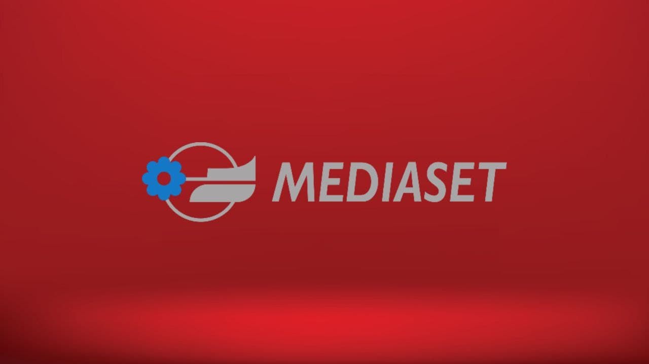 L’account twitter ‘QuiMediaset’ prima sospeso e poi riaperto dopo tweet offensivo: cosa è successo?