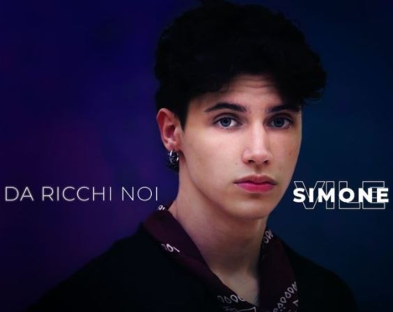 Da ricchi noi, Simone (Vile): ascolta il brano inedito del cantante di Amici 21 (testo e video)