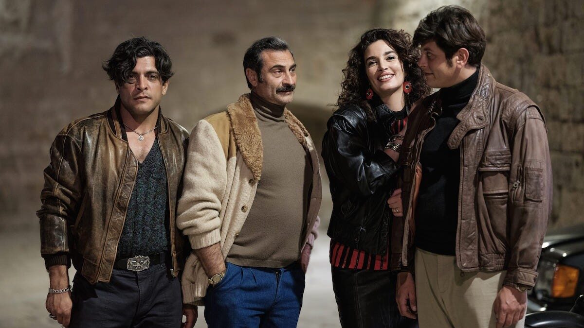 Ascolti tv mercoledì 3 novembre 2021: Storia di una famiglia perbene