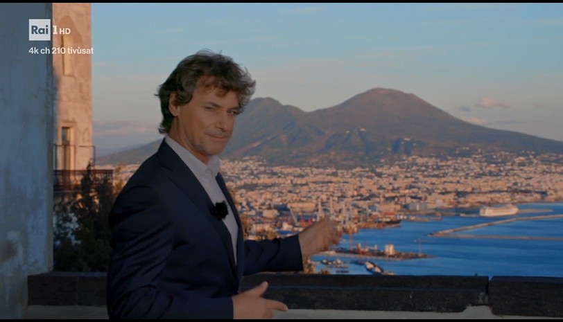Ascolti tv sabato 25 dicembre 2021: Stanotte a Napoli, Coco, All Together Now