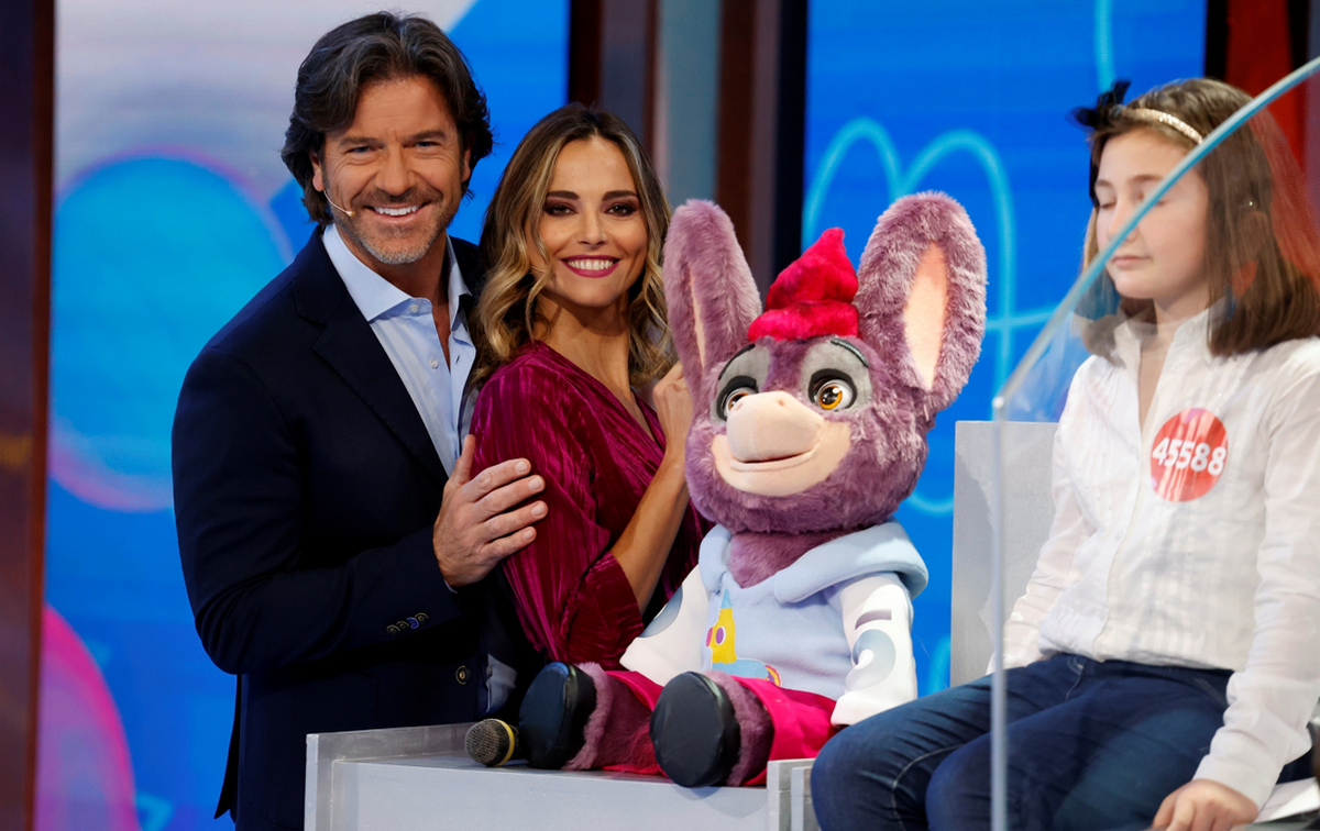 Quant’è cringe la politica che parla della tv senza conoscerla?