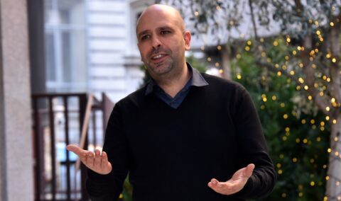 Canale 5 schiera Tolo Tolo di Checco Zalone domenica 9 gennaio 2022