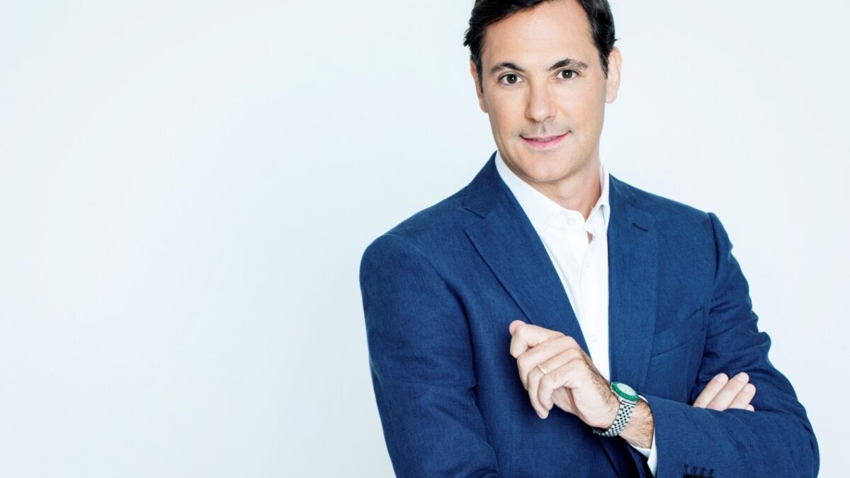 Francesco Vecchi: “Con Federica Panicucci ho un rapporto di buona collaborazione. Sarebbe motivo di orgoglio riportare su Canale 5 Matrix”