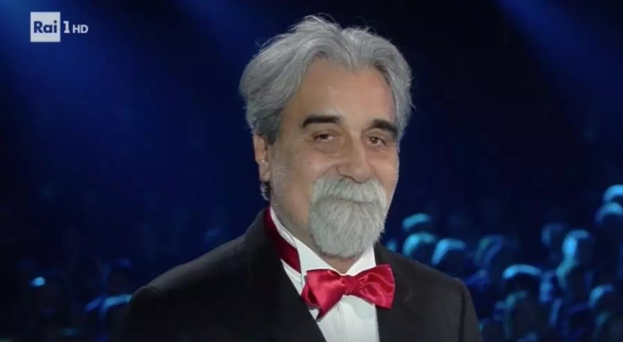 Sanremo 2022, Beppe Vessicchio positivo al Covid-19: “Spero di guarire per il Festival”